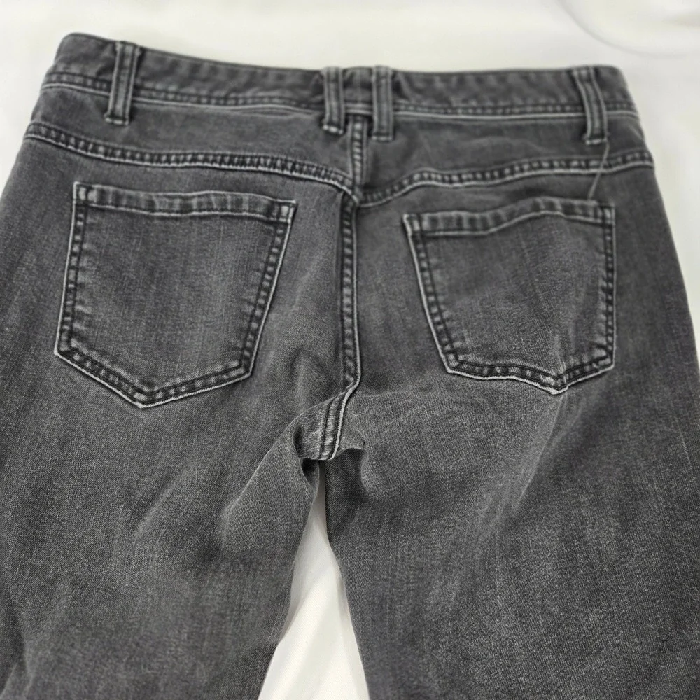 Free People Distressed Black Wash Denim Jeans Ripped Knee Ankle 29x25 Crop 2000s